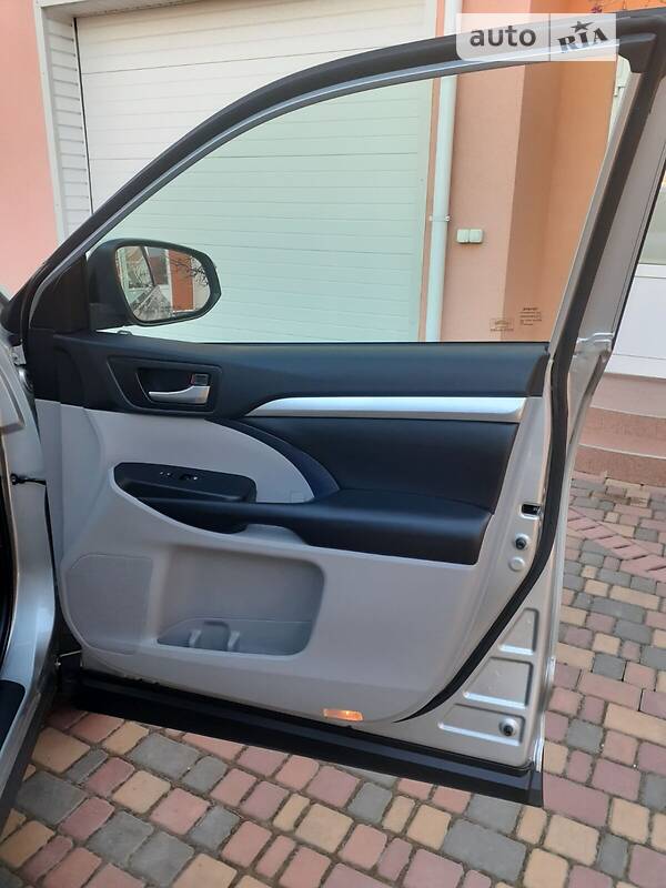 Toyota Highlander 2018