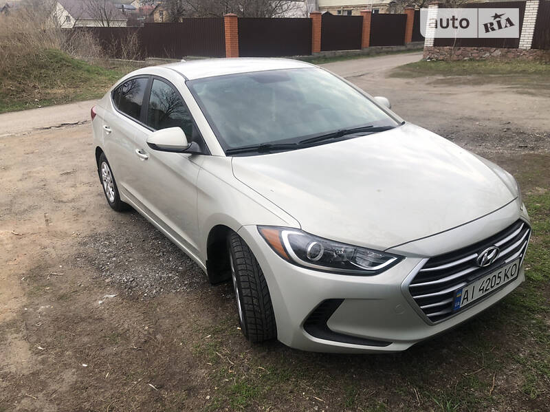 Hyundai Elantra 2017