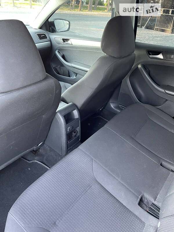 Volkswagen Jetta 2016