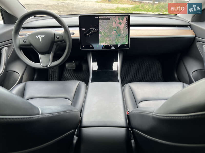 Tesla Model 3 2019
