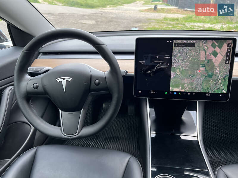 Tesla Model 3 2019