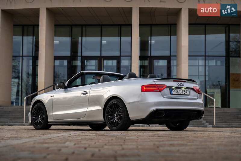Audi-66