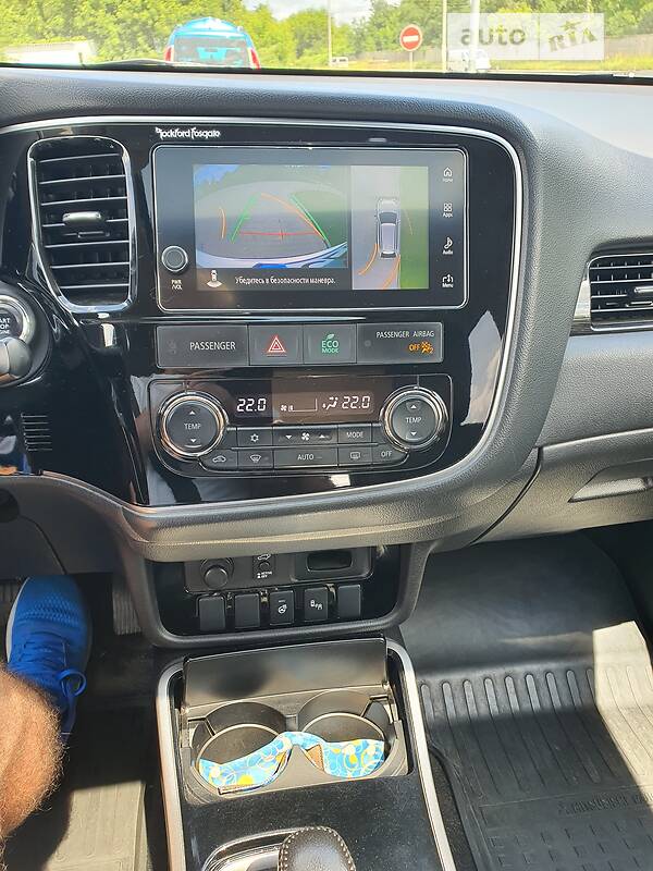 Mitsubishi Outlander 2017