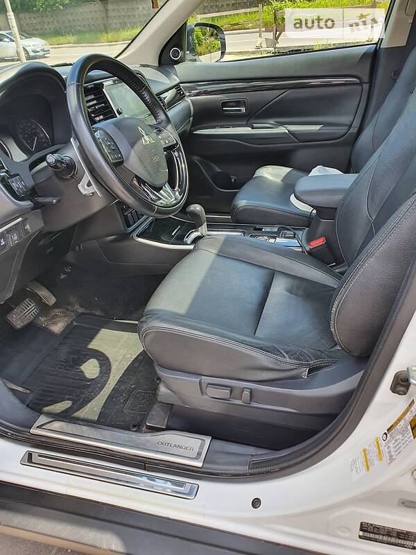 Mitsubishi Outlander 2017