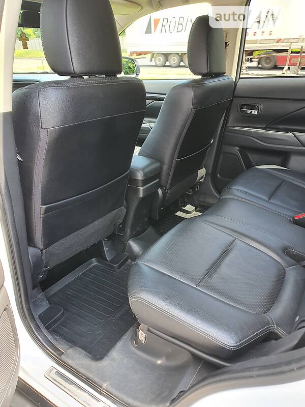 Mitsubishi Outlander 2017