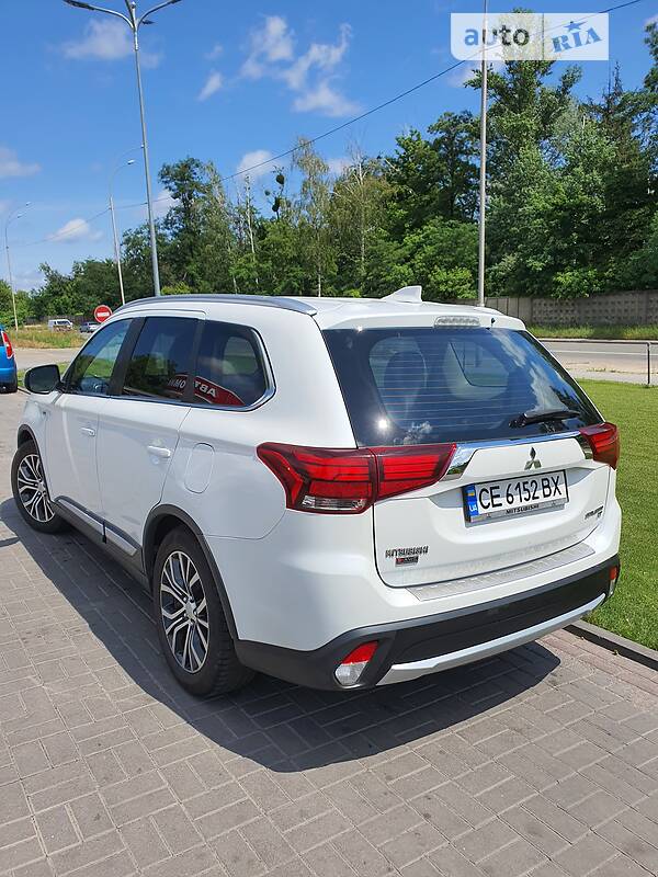 Mitsubishi Outlander 2017