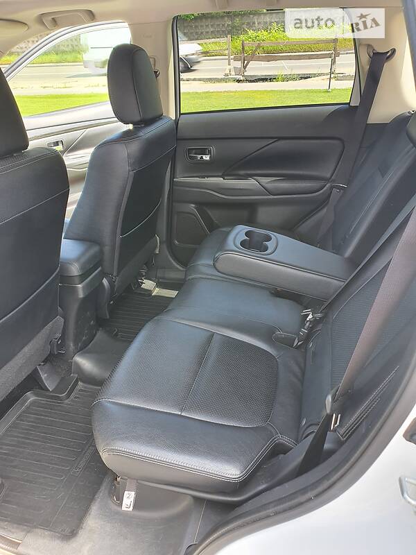 Mitsubishi Outlander 2017