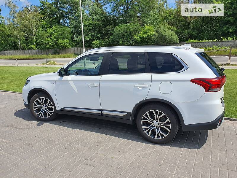 Mitsubishi Outlander 2017