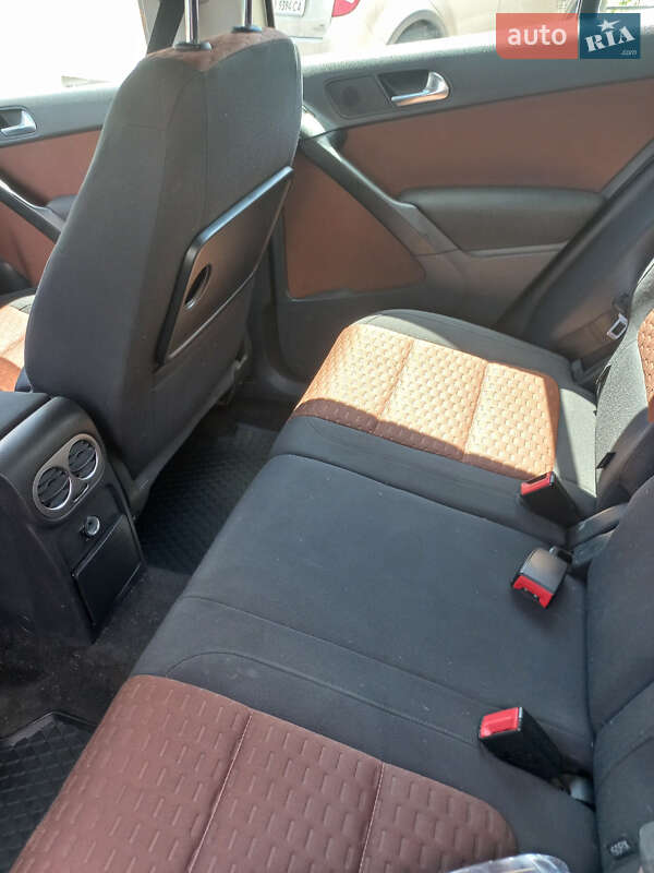 Volkswagen Tiguan 2011