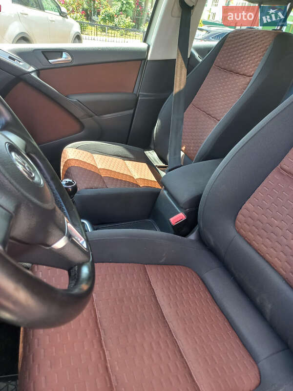 Volkswagen Tiguan 2011