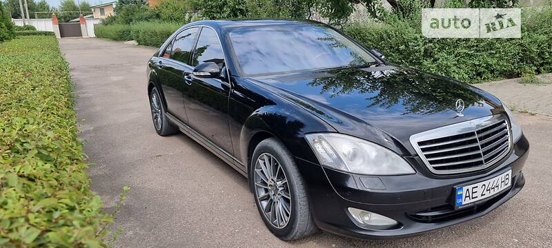 Mercedes-Benz S-Class 2007
