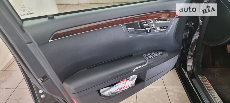 Mercedes-Benz S-Class 2007