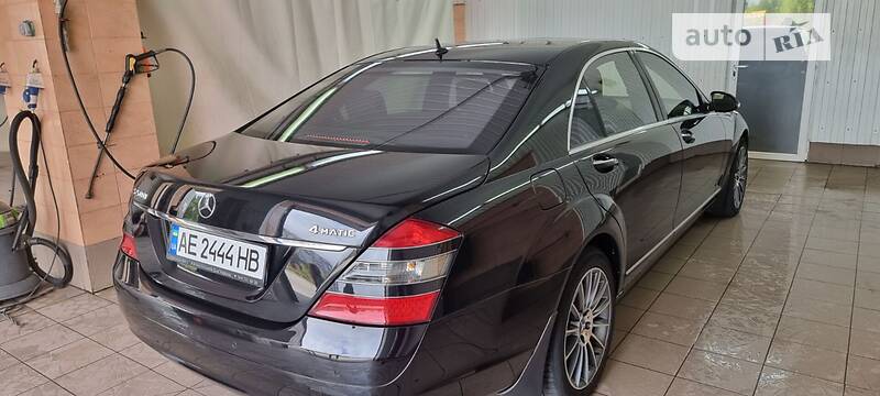 Mercedes-Benz S-Class 2007