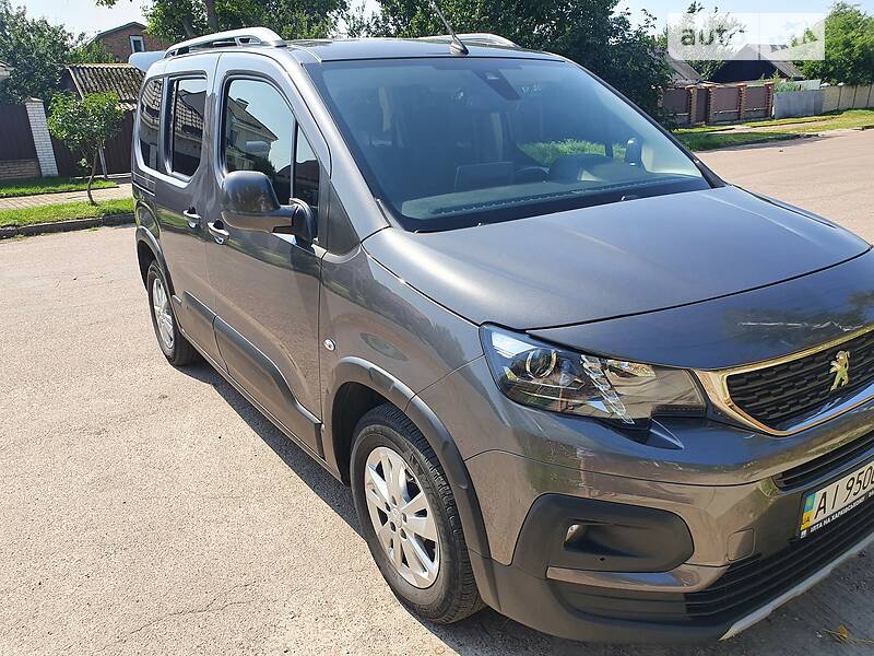 AUTORIA  3          Peugeot  Rifter