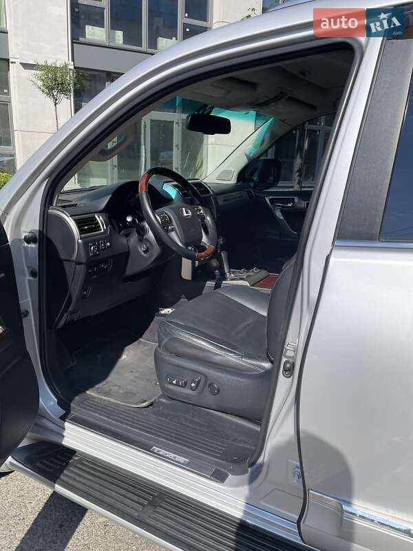 Lexus-13