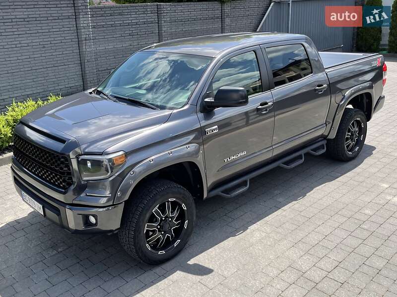 Toyota Tundra 2016