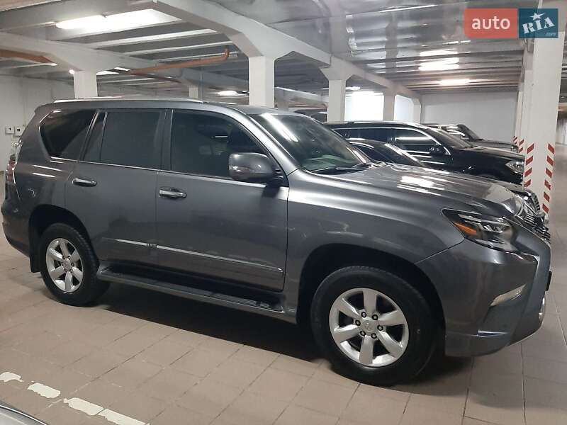 Lexus-10