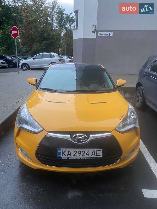 Hyundai Veloster 2011