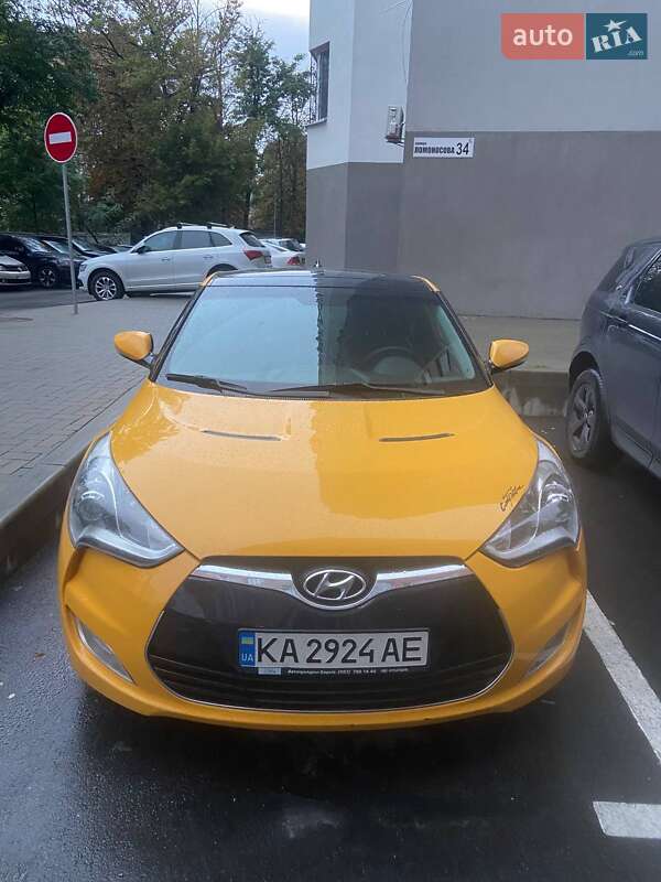 Hyundai Veloster 2011