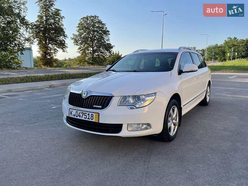 Skoda Superb 2011