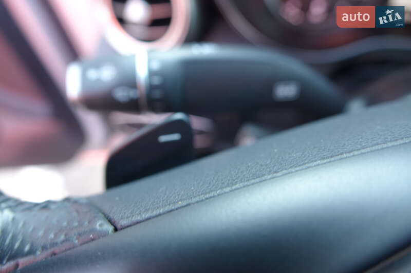 Mercedes-Benz C-Class 2018