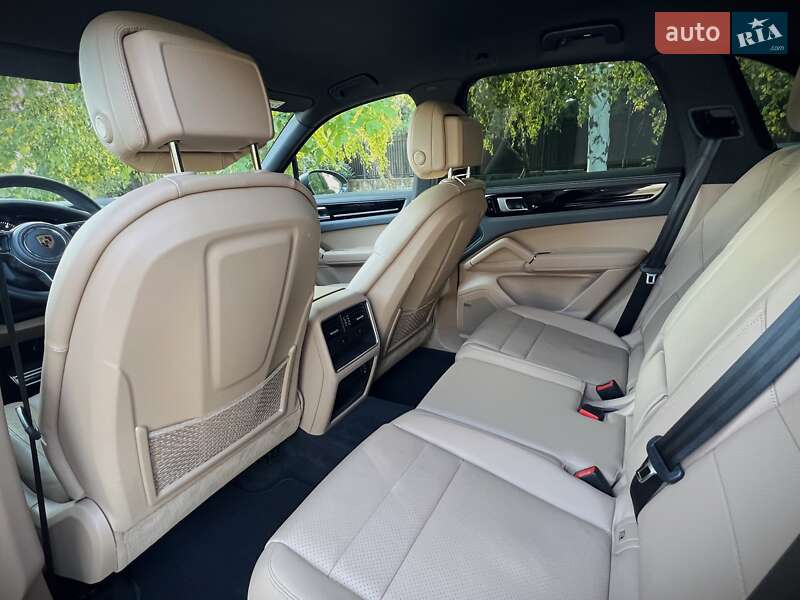 Porsche Cayenne 2018