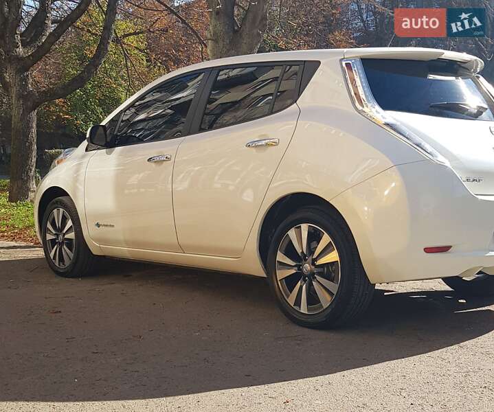 Nissan Leaf 2014