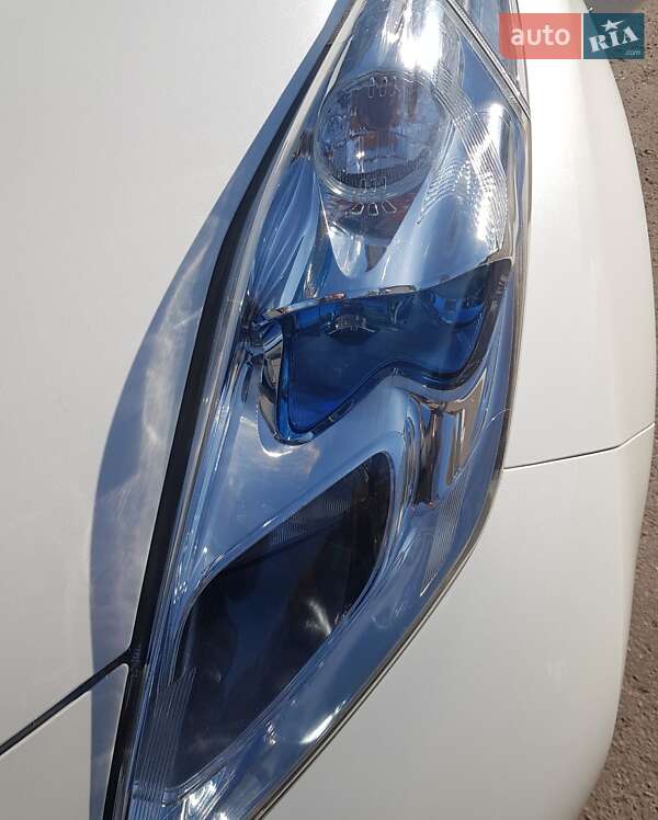 Nissan Leaf 2014
