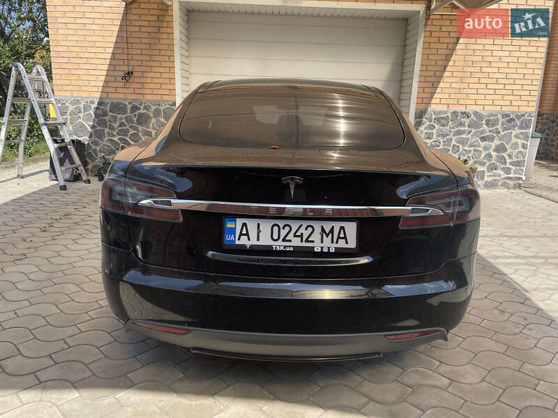 Tesla-4