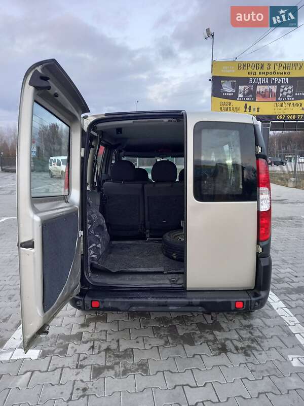 Fiat Doblo 2013