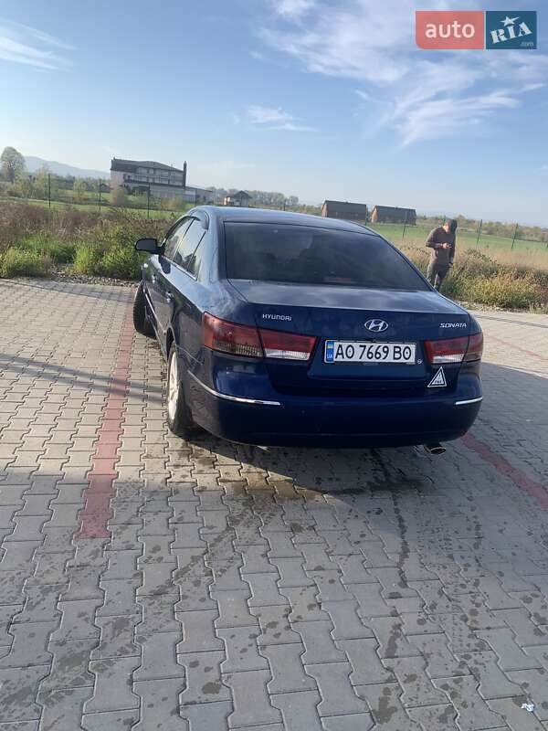 Hyundai Sonata 2009