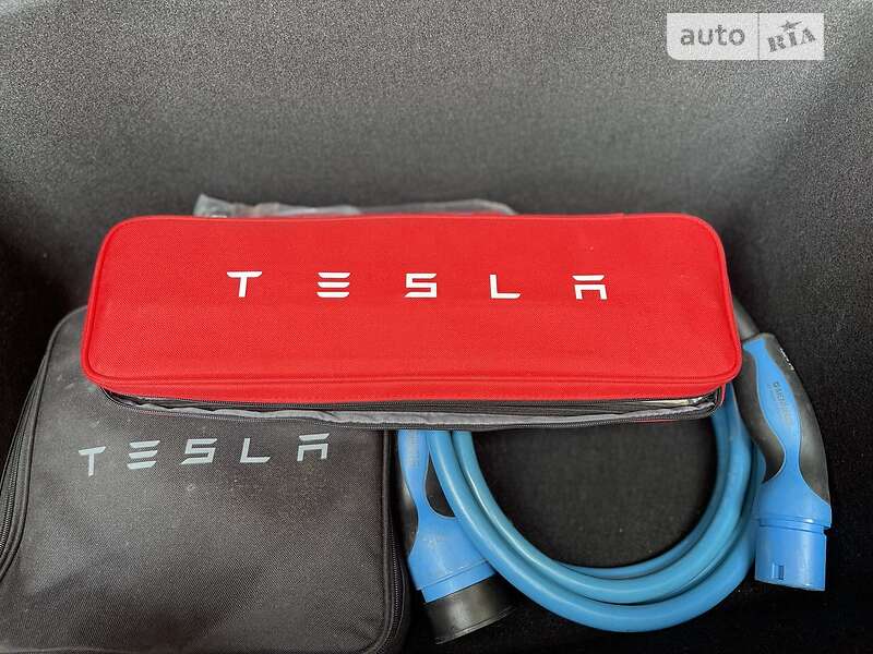 Tesla-3