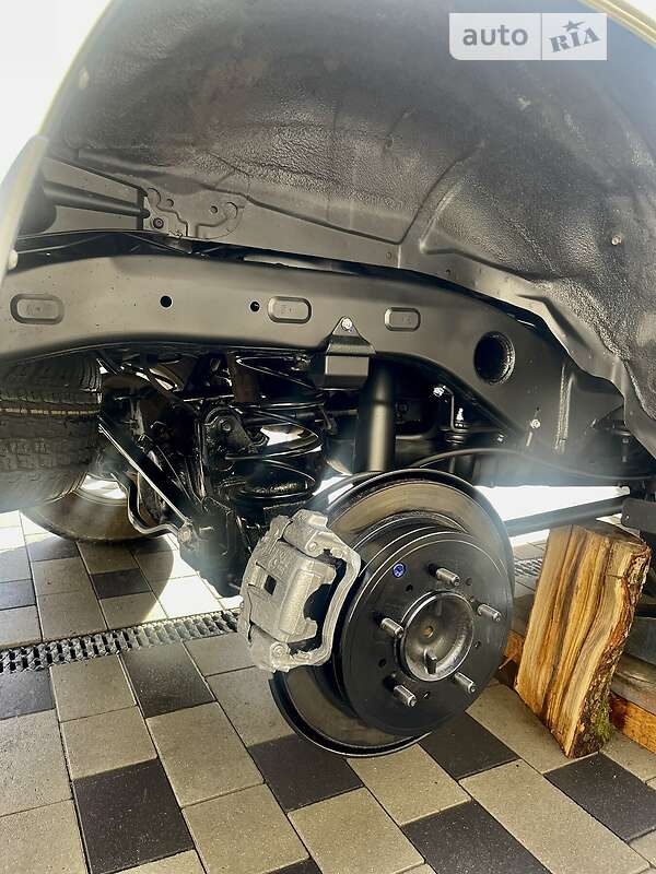 Toyota Land Cruiser 2012