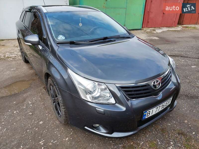 Toyota Avensis 2011