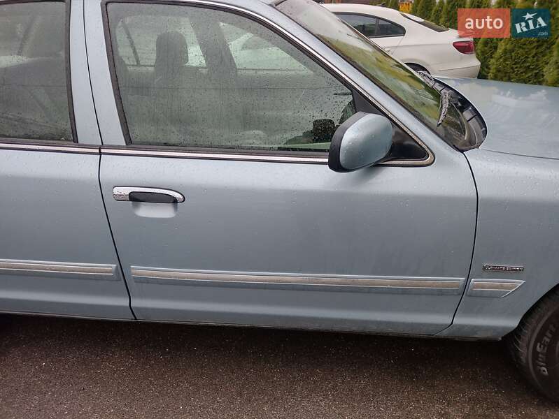 Mercury Grand Marquis 2010