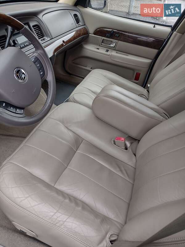 Mercury Grand Marquis 2010