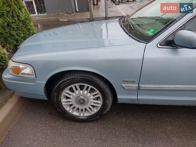 Mercury Grand Marquis 2010