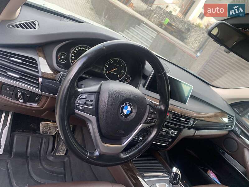 BMW X5 2016