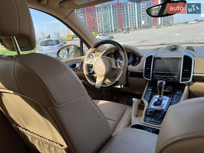 Porsche Cayenne 2014