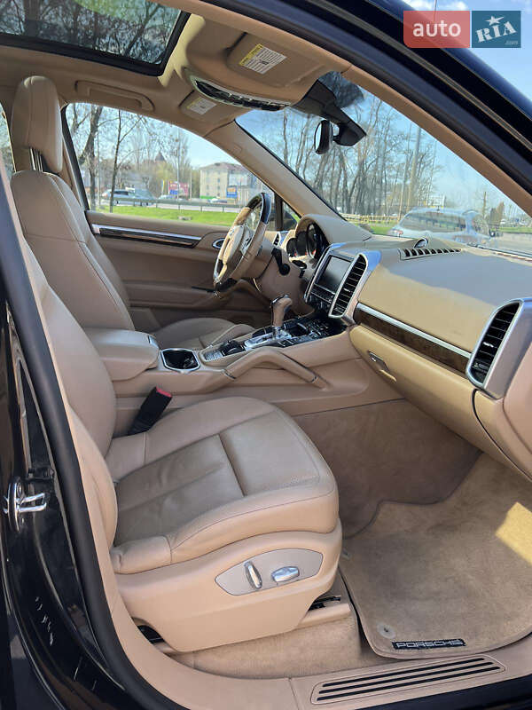 Porsche Cayenne 2014