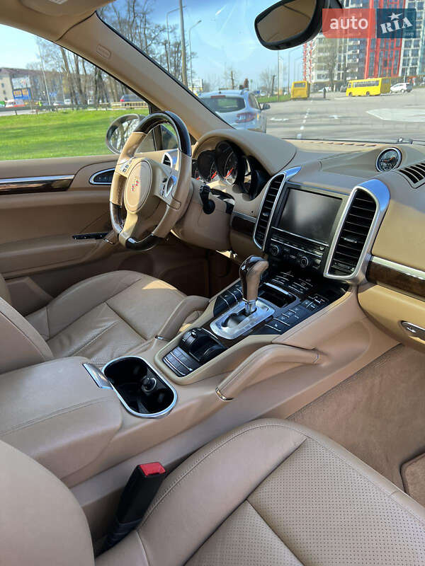 Porsche Cayenne 2014