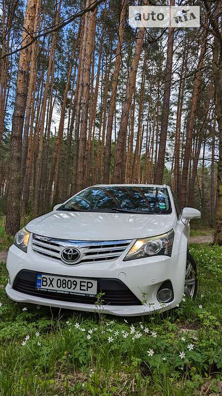 Toyota Avensis 2012