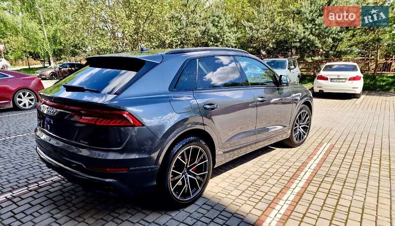 Audi Q8 2020