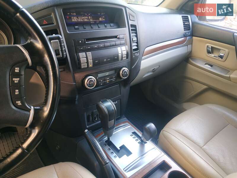 Mitsubishi Pajero Wagon 2007