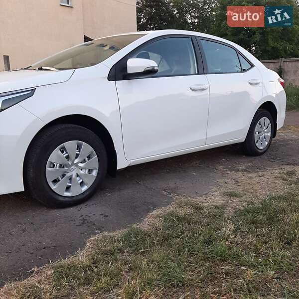 Toyota Corolla 2015