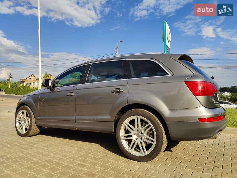 Audi Q7 2010