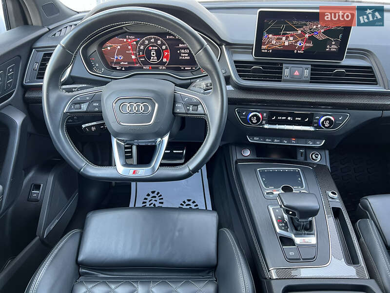 Audi SQ5 2019