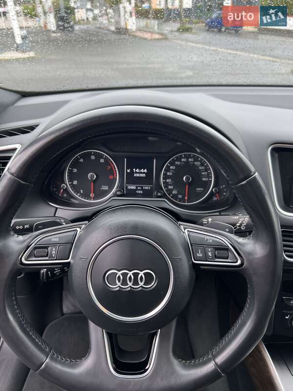 Audi-0