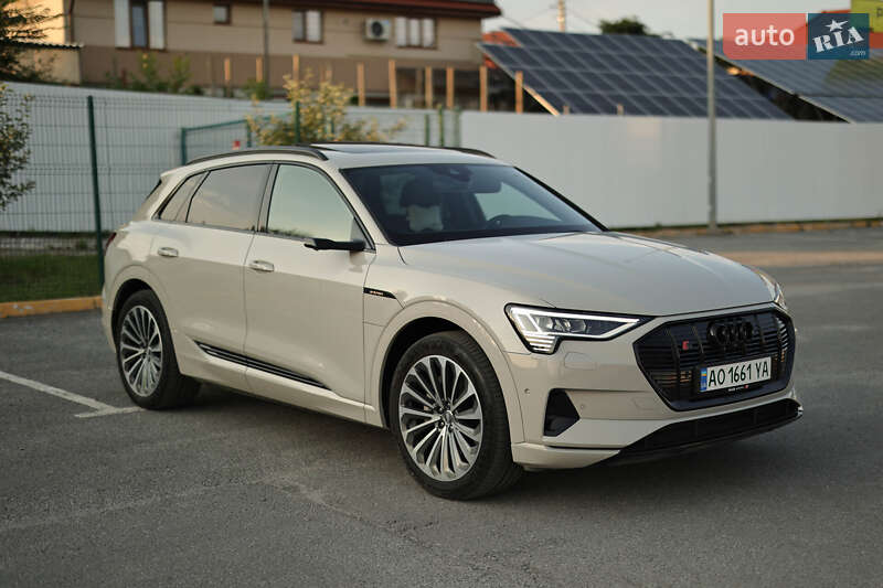 Audi-3