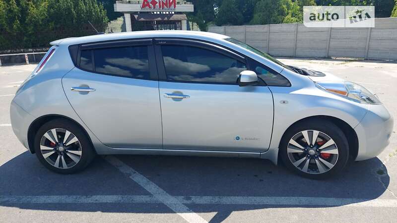 Nissan Leaf 2015